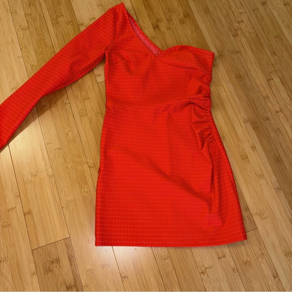 Elegant Red One-Shoulder Dress